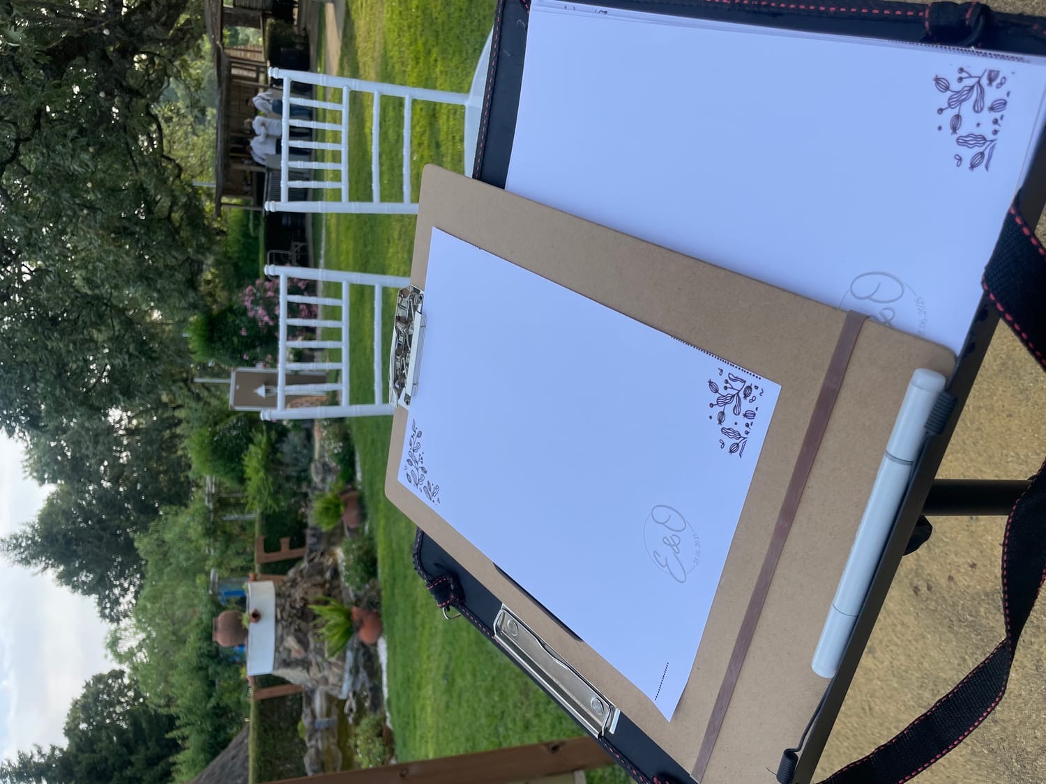 Papel personalizado para caricaturas en vivo de una boda en Don Benito